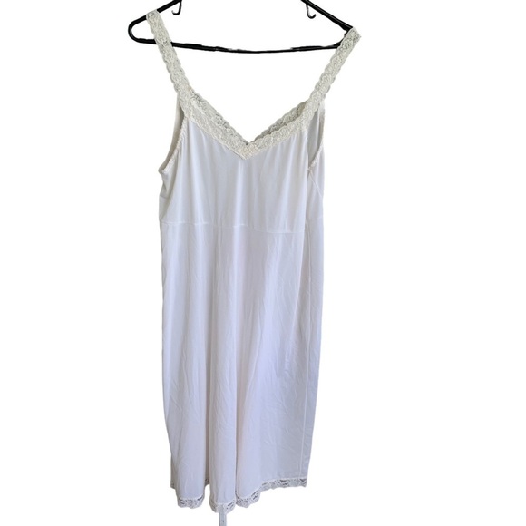 Vintage Shadowline Women’s Slip Dress Nightgown Lace Trim Size 42 Made in USA - Picture 5 of 11